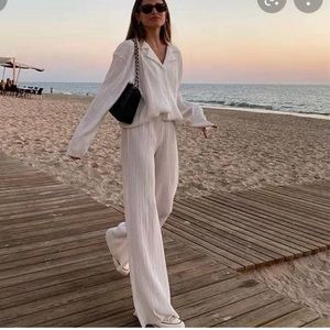 ZARA PLEATED PLISSE PANTS